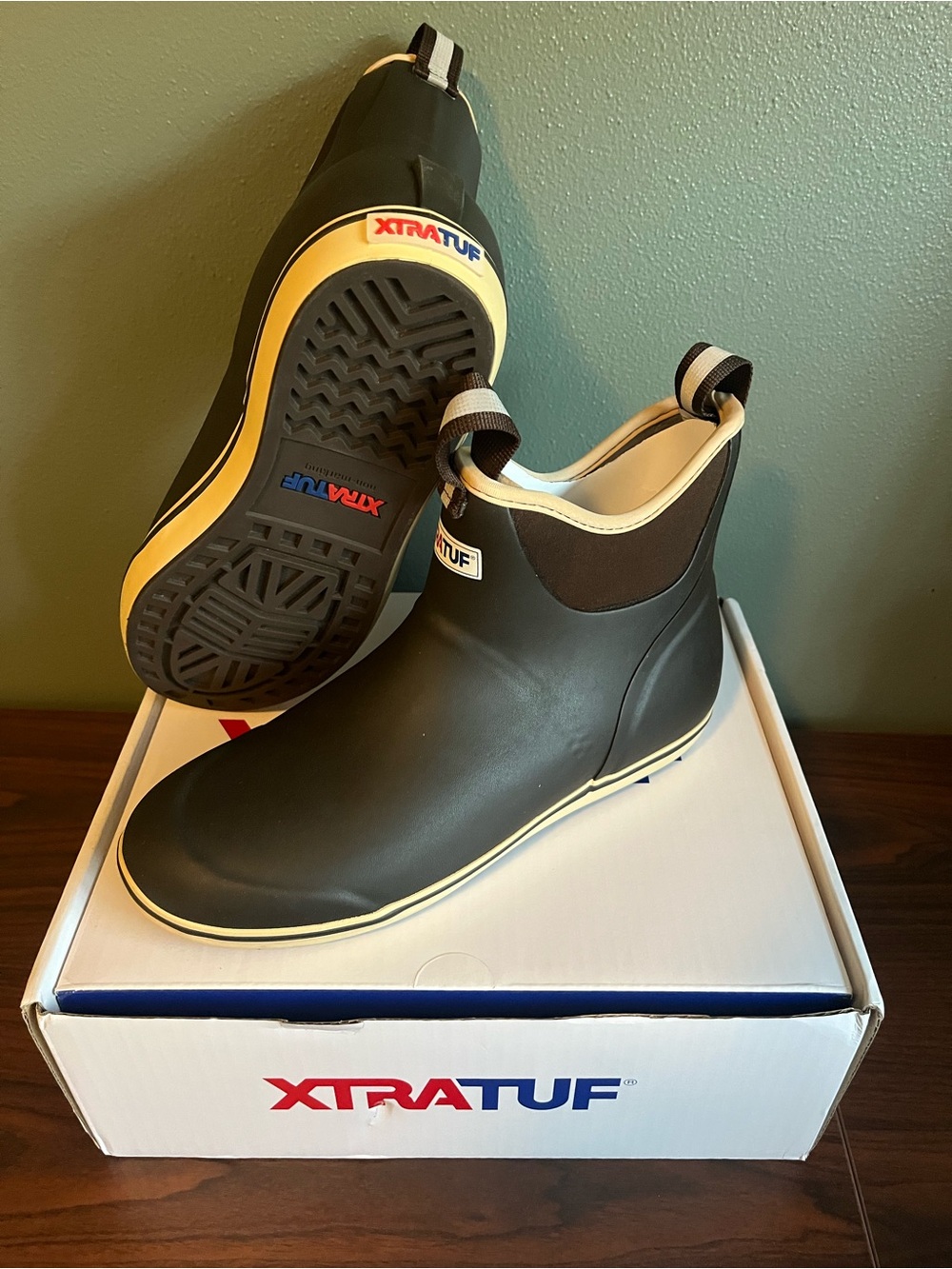 XTRATUF Ankle Deck Boots Chocolate Tan Size 9 / Women’s 10 NIB